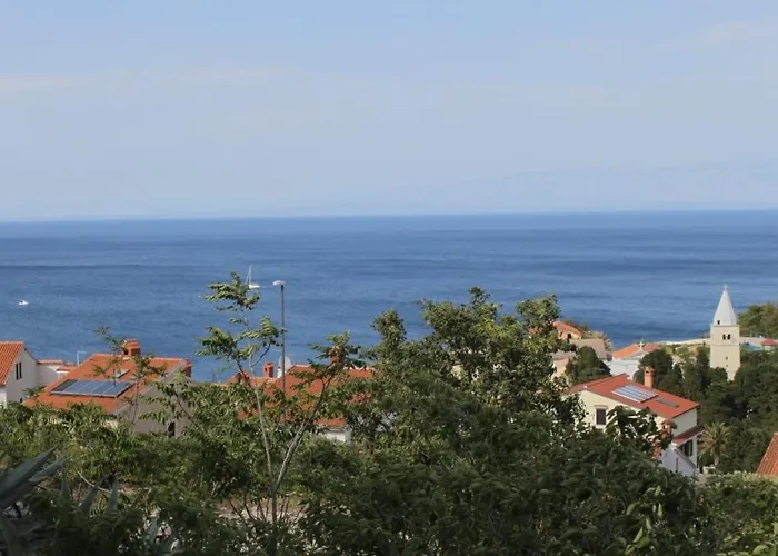 Apartment With A Parking Space Mali Lošinj