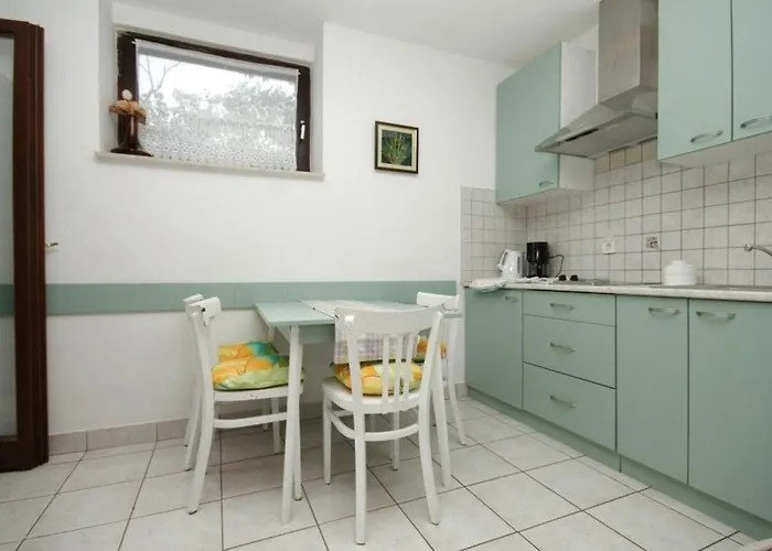 With A Parking Space Apartment Mali Lošinj